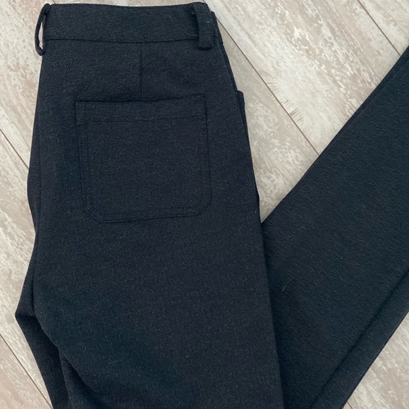 Calvin Klein Straight Leg Pants Size 4 Gray Pockets Front and Back EUC - Picture 3 of 7